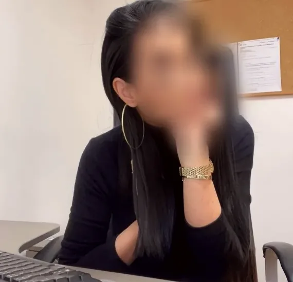 Antonia, 24