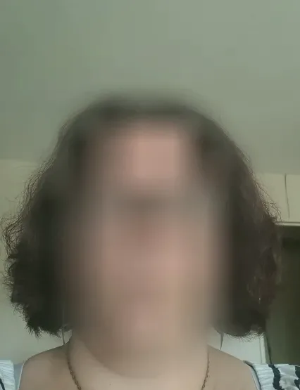 Büsra, 37