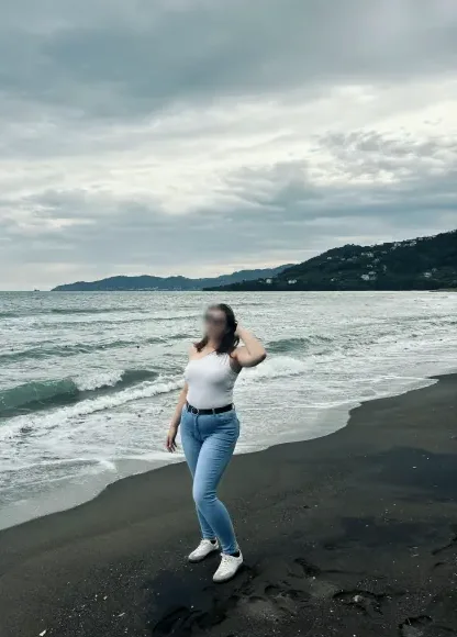Jasmin, 21