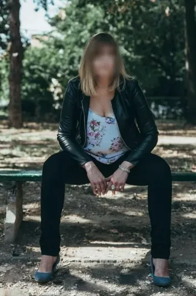 Katrin, 40