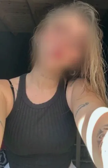 Klara, 32