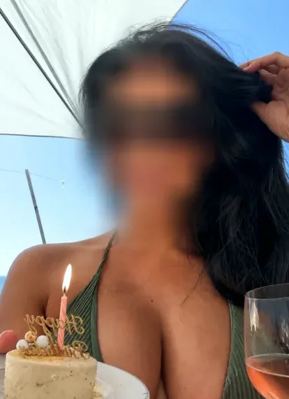 Marina, 40