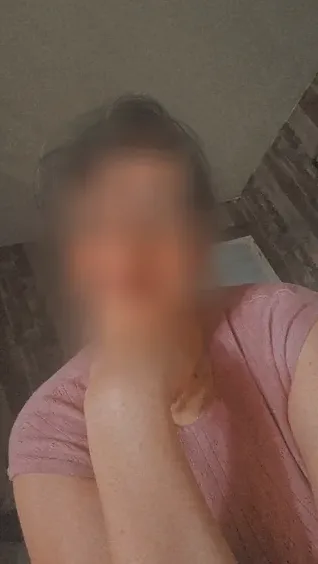 Mira, 27