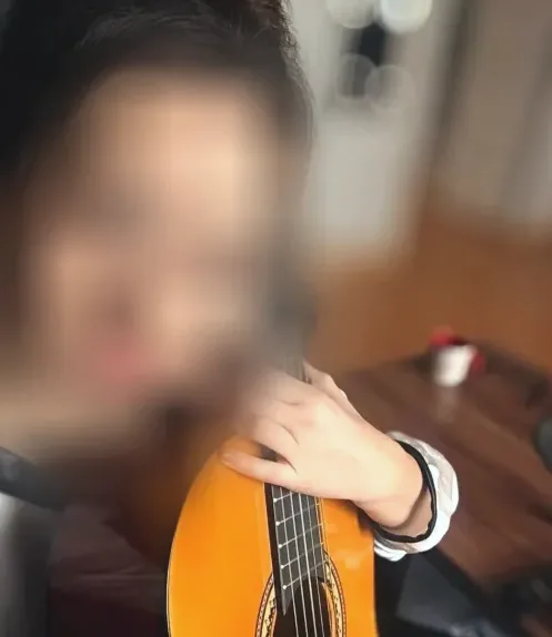 Pauline, 35