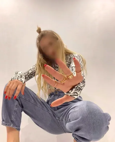 Ramona, 35