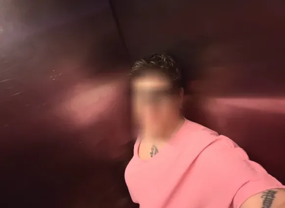 Selina, 40