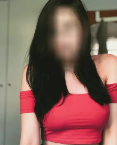 Verena, 32