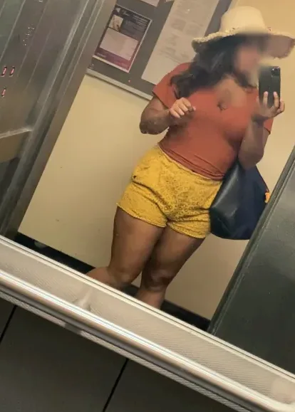 Yvonne, 34